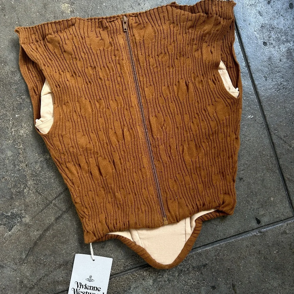 Vivienne Westwood Brand New 1,240$ Kate Corset from S/S 2022 w/ orb - Picture 4 of 15